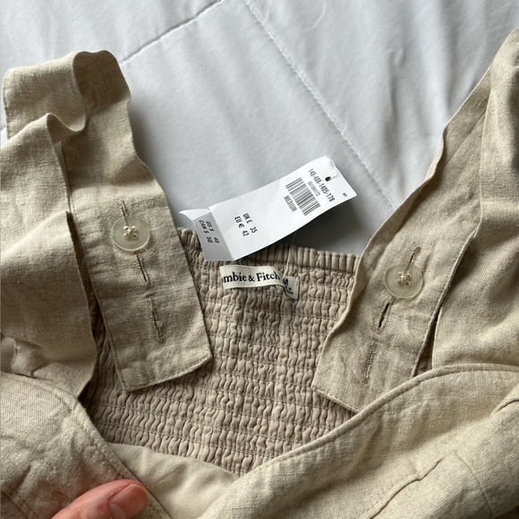 Abercrombie & Fitch Tan Beige Linen Blend Smocked Back Crop Tank Top - Picture 4 of 6